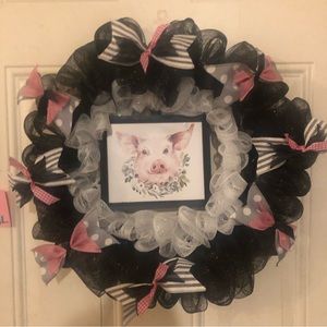 Farmhouse deco door wreath